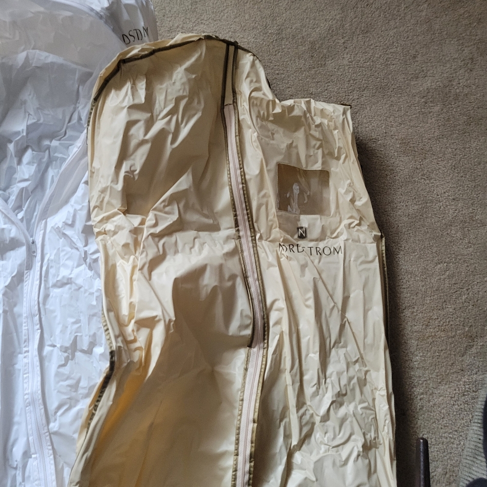 Plastic garment bags